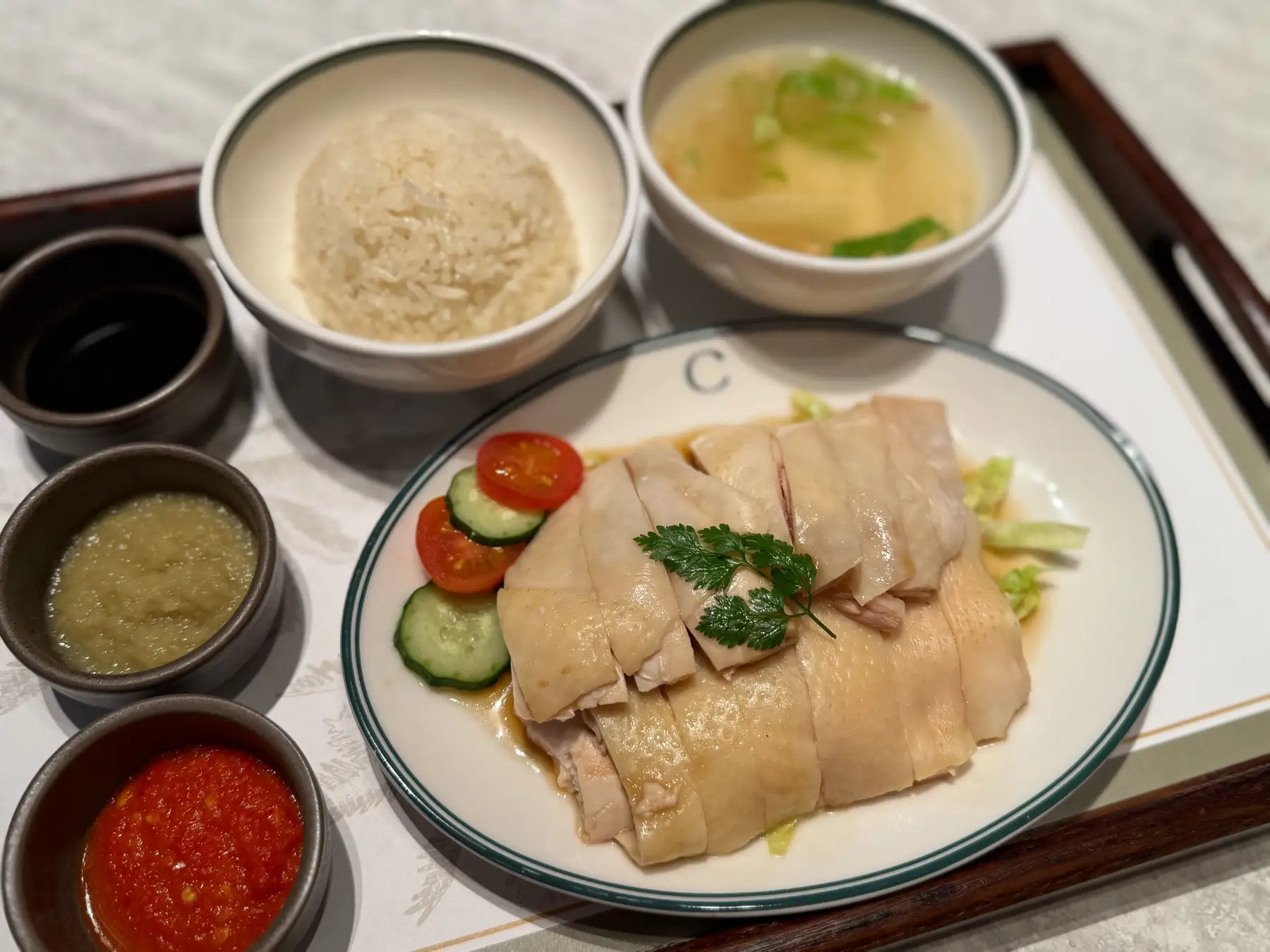 美味い♡ 世界中のグルマンを魅了してきたシンガポールの名門ホテルの老舗レストランが日本進出！（from丸の内）