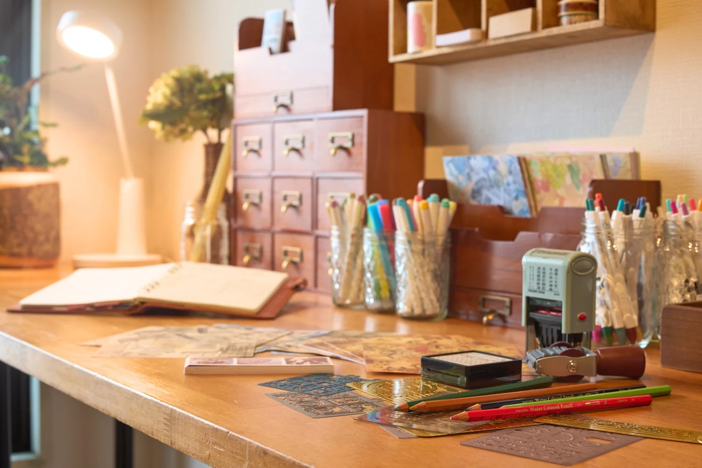 文具好きは集まれ♡ 沢山の手帳と文房具を心ゆくまでお試し可能！ 横浜の文具ショールーム完全個室がたまらん！