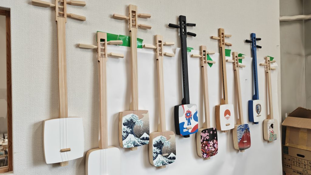 キャラクター、日本画、スポーツアイコンまで様々なデザインの「ちんとん」